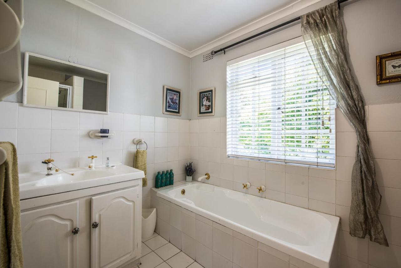 Greenlawns B&B Кейптаун Екстериор снимка